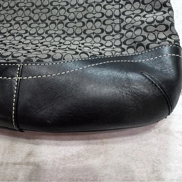 Coach Black & Gray Signature Jacquard Crossbody Shoulder Bag F10944 Vintage 2007 - Picture 10 of 13